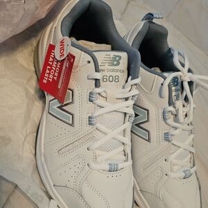 New Balance Women's White and Gray Athletic Shoes